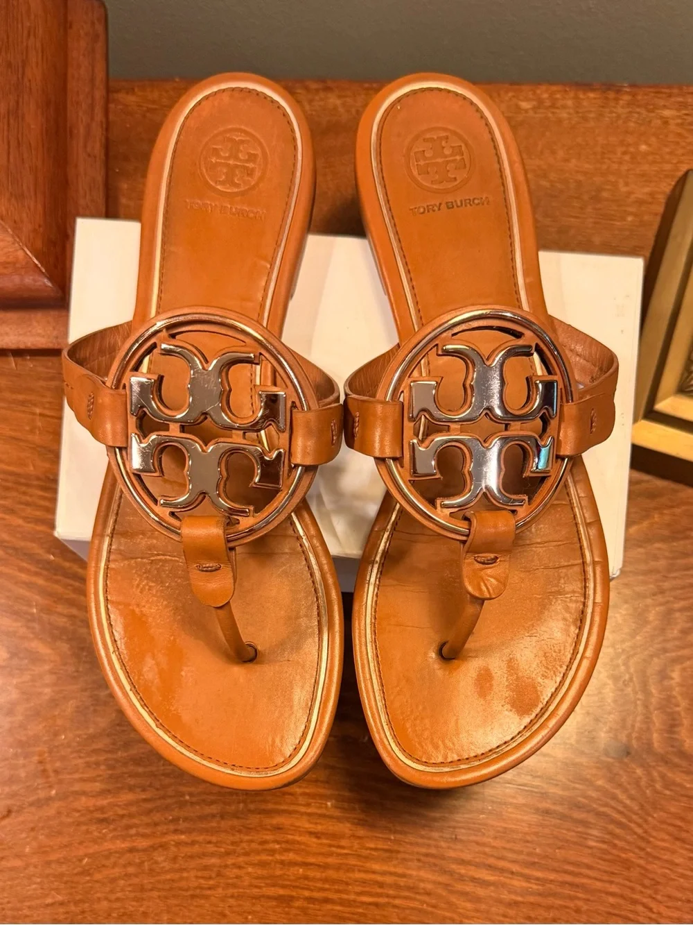 Tory Burch Gold Metal Miller Brown Leather Logo Toe-Post Sandals Size 8 $250
